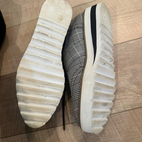 MADDEN GIRL WOMENS BLACK PLAID SHOES SIZE 10 - Picture 5 of 8